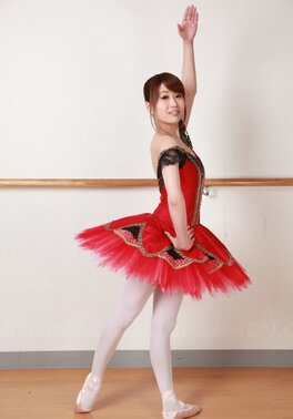 Joyful Japanese ballerina prefers to dance with her perky tits exposed
