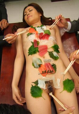 Hot maid Tachiki Yui gets her pussy fingered and used as a plate