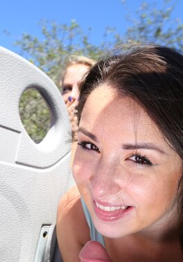 Lola Lynn gets a thick sperm load shot right across her face in a steamy outdoor session