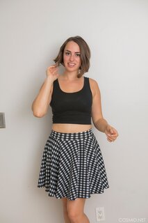 Cute porn newbie takes off clothes demonstrating her smooth cunt ...