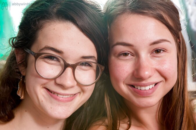 Lesbians Gracie and Samantha Alexandra are married so they have no need to shave