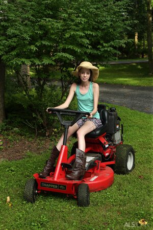 Teen stops lawn mower, gets off to undress and masturbate with vegetables