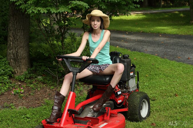 Teen stops lawn mower, gets off to undress and masturbate with vegetables