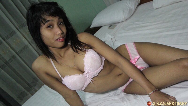 Beautiful Philippine girl undresses to demonstrate naked body for money