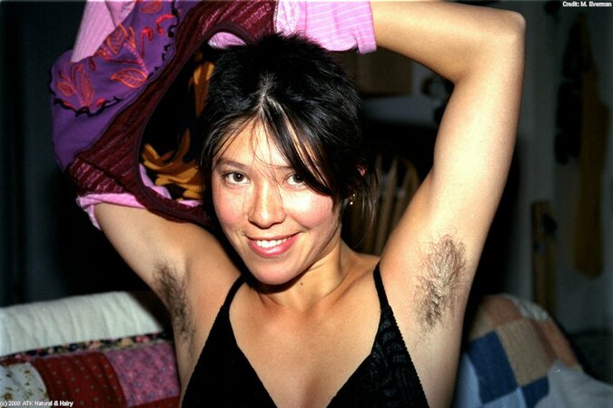 Beautiful oriental love has hairy armpits and snatch to be seen by fans