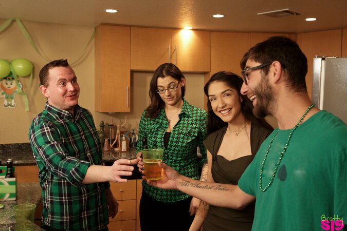 Girlfriends celebrate St. Patrick's Day with men and throw group sex