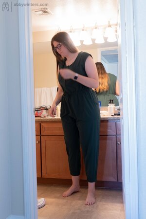 Jacklyn the BBW is changing clothes and looking good as well