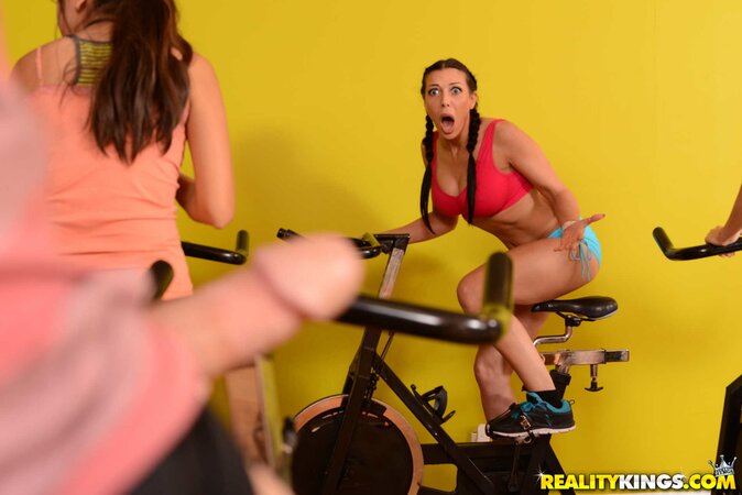 Rachel Starr working out and getting some extra cardio done