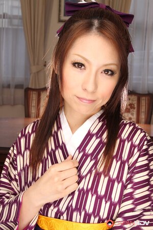 Modest angel from Japan flashes sexy panties hidden under her kimono