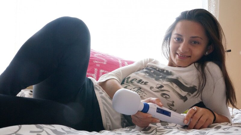 Shrima Malati pulls down her yoga pants for a hot solo session