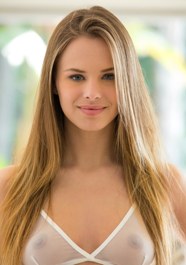Gentle Rimming And Cunnilingus By Cute Lesbians Jillian Janson And