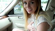 A babe with a nice body is in the car, fucking and sucking