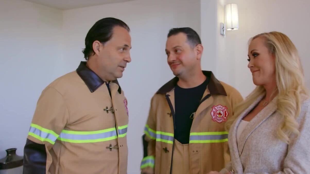 Fireman Takes Part In Photo Session That Turns Into Sex With Milf