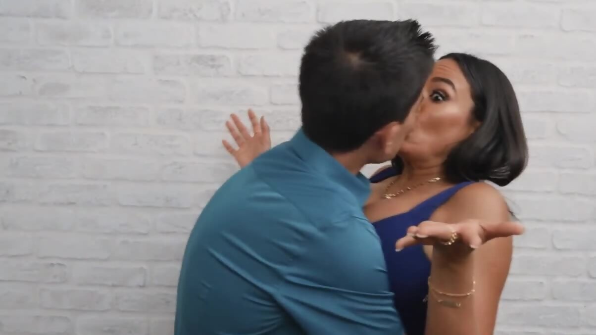 Bootylicious Luna Star is fucked in that big ass and creampied - SexVid.xxx