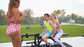 Working out by the pool by sucking and having anal sex